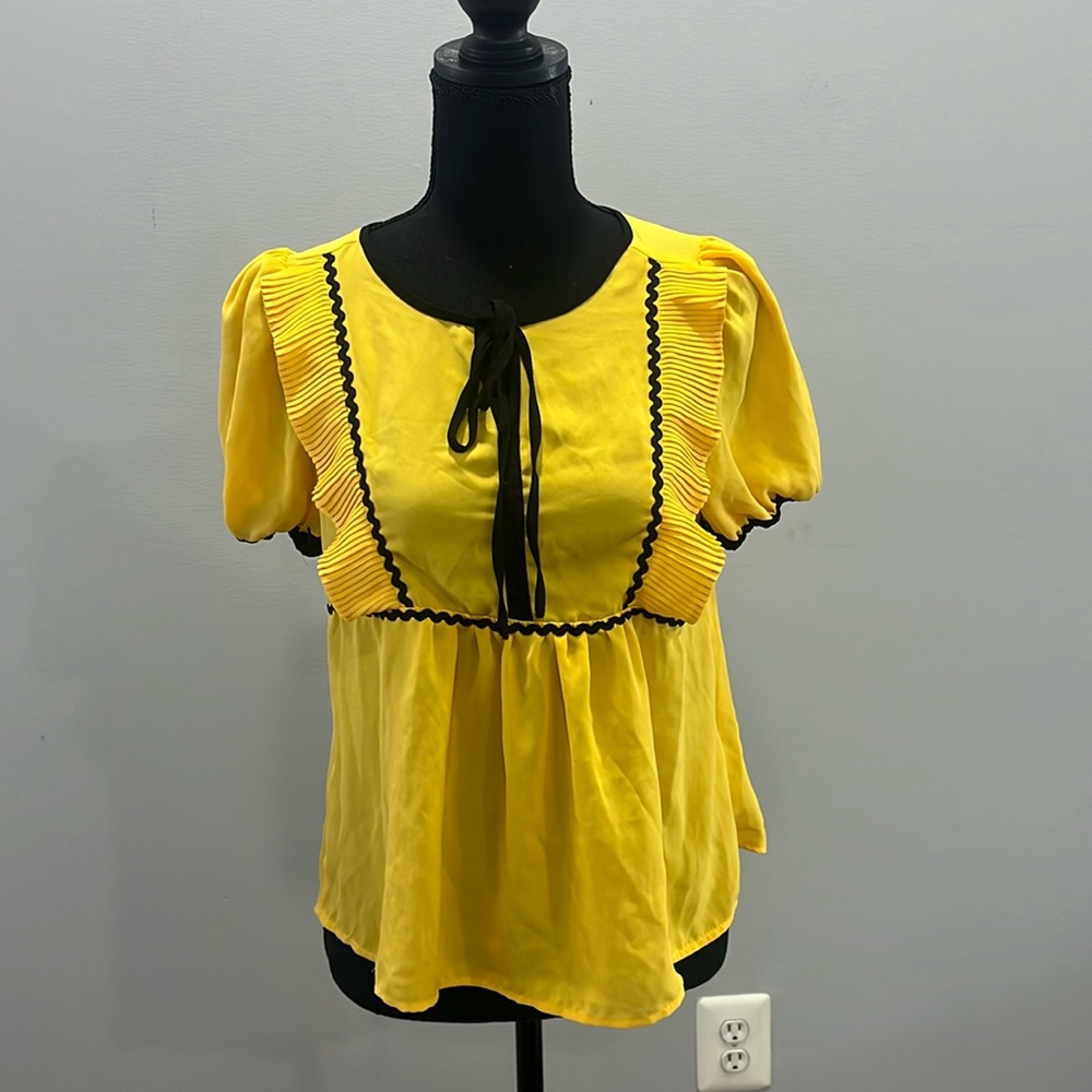 Ruffle top